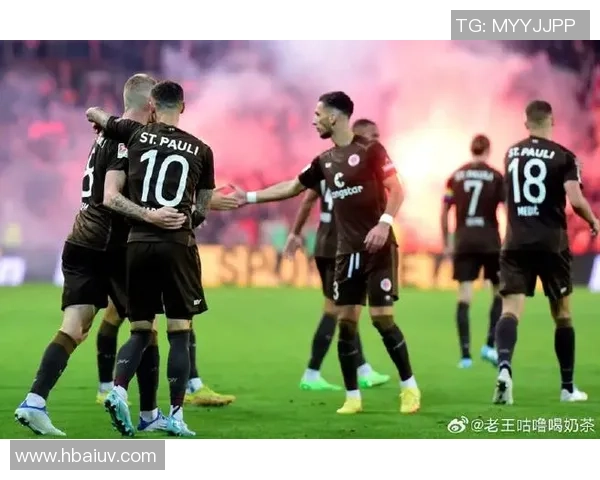 意甲激战：多特蒙德狂胜皇马五球绝杀引发争议判罚全场沸腾